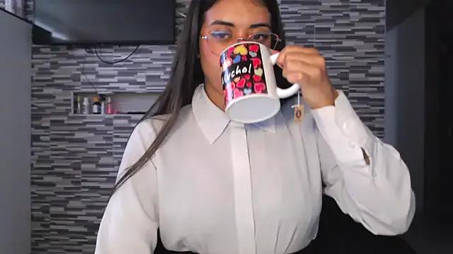 Carla_Bennett__ — KISS FRENCH