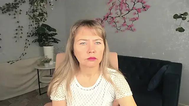 Carla_Vogue — Shake your booty in your panties