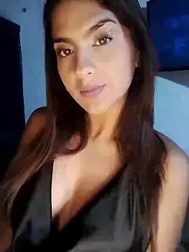 chicachocolate01 on StripChat 