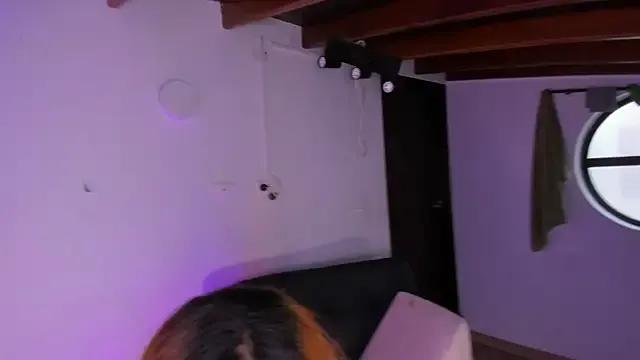 chloe_blue — Freechat on StripChat