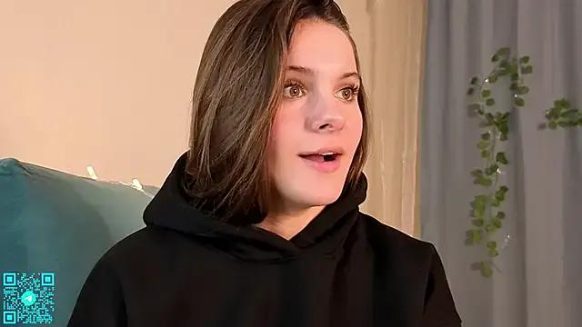 chloemilka on StripChat