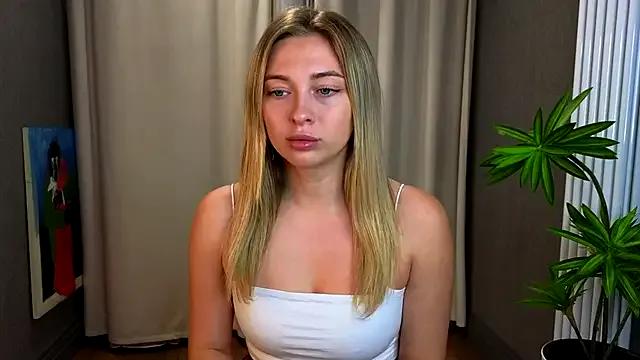 christie_luv on StripChat