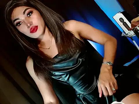 Creamycum_celinexx on StripChat