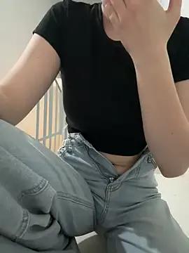 Cumonmme on StripChat