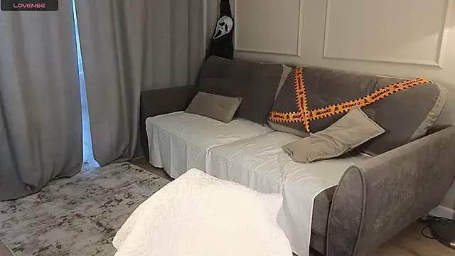 cutienaughtygirl on StripChat