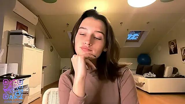 DarlineBrustera on StripChat