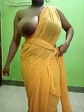 Dayna-36 on StripChat