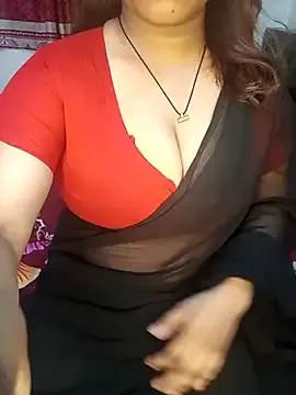 Dayna-36 on StripChat