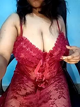 Dayna-36 on StripChat