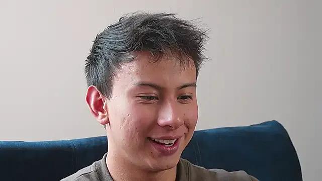 DeusbelliS on StripChat