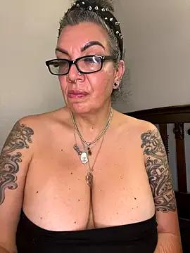 dieseldame1313 — Topless dance