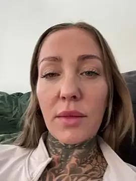 Elenascrib on StripChat 