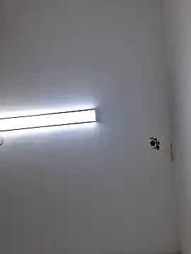 Elianasuarezz on StripChat