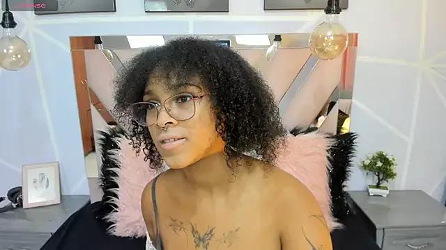 Elith_noa on StripChat