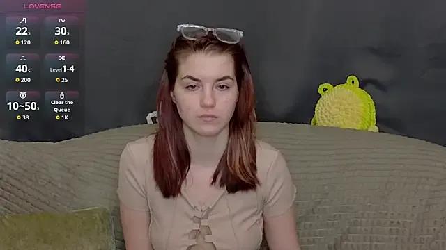 ElzaBlis on StripChat