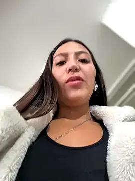 Emily-7_ on StripChat