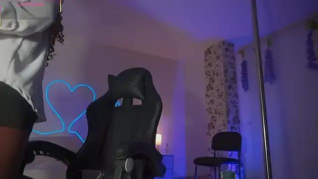 EmmaSanzz_ — How nice to see you again Emma