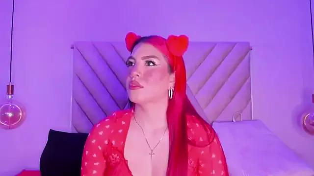 EmmaSwift_ on StripChat 