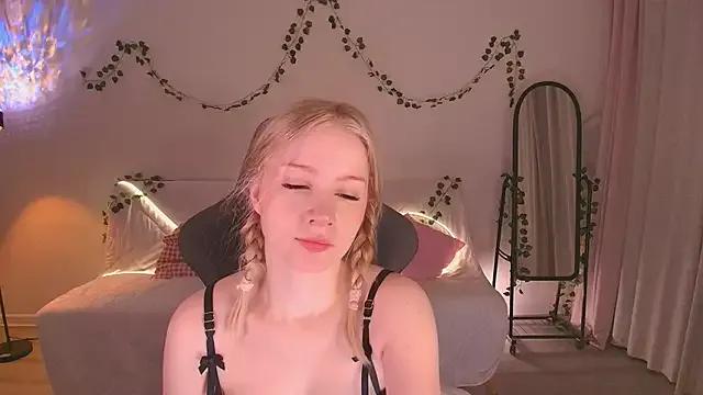 Eva_Davi on StripChat