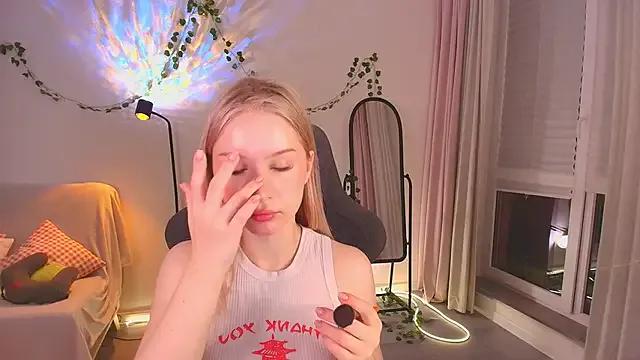 Eva_Davi on StripChat