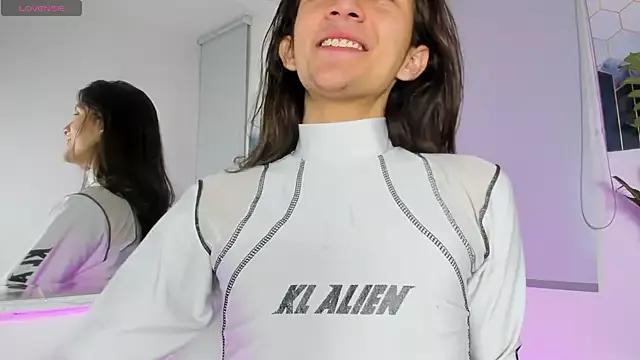 Feniix__ on StripChat