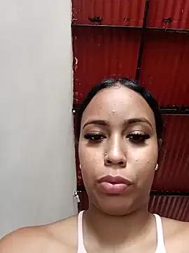 Fernanda30 — Tetas de mami grande y jugosas leche de