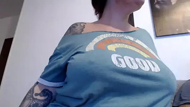 FireFoxy80 on StripChat