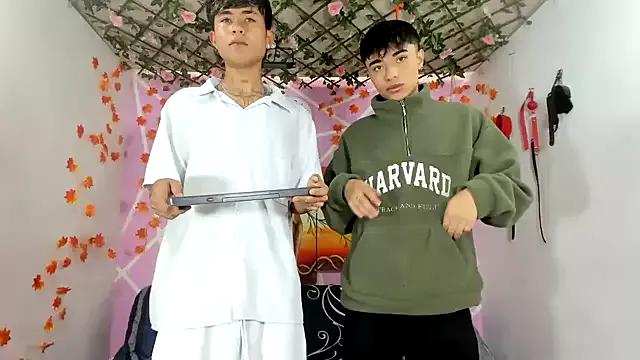 Fresahot2005 on StripChat