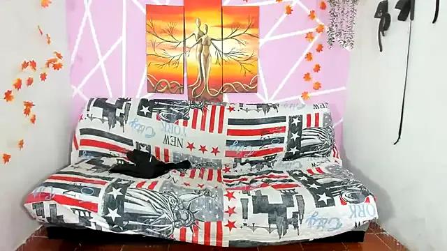 Fresahot2005 on StripChat