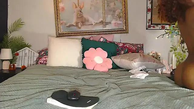 FRUITOFEDEN01 on StripChat