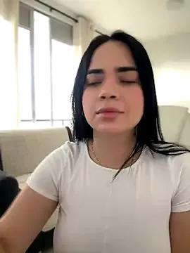 GeorginaJones on StripChat