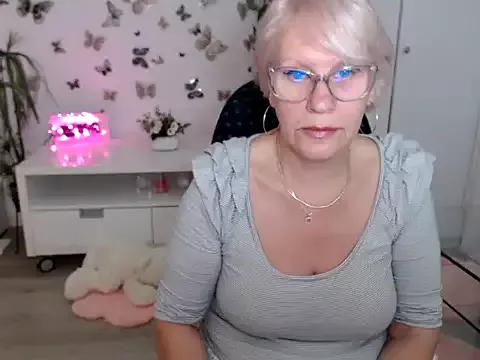 Ghertrude52 on StripChat