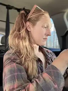 GoldenFlameGoddess on StripChat