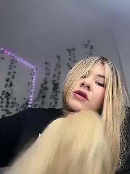 Grecia_21 on StripChat