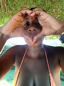 HanaThompson on StripChat