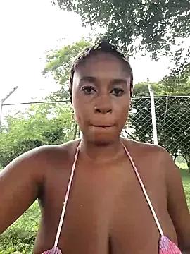 HanaThompson on StripChat