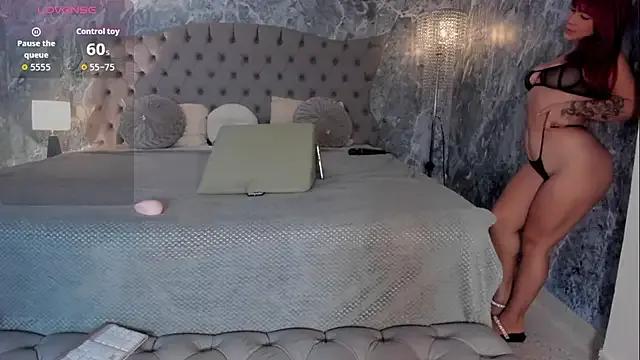 HannaaMiller on StripChat 