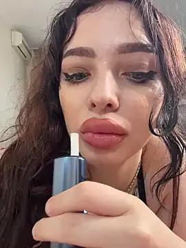 Hannah_xBaby — show my outfit 