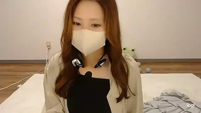 hinano_JP on StripChat