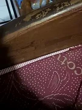 Hot_Queen77 on StripChat