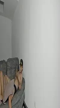 hotlittleones18 on StripChat