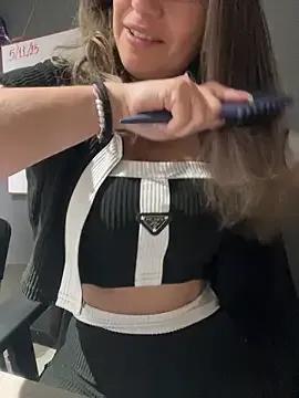 Isabella_Varella — Freechat on StripChat