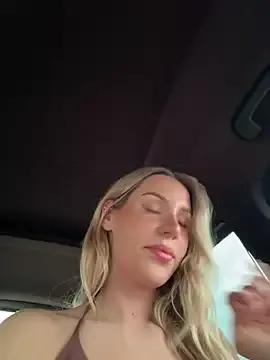 jasminesummer on StripChat