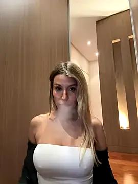 jasminesummer on StripChat