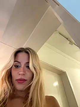 jasminesummer on StripChat