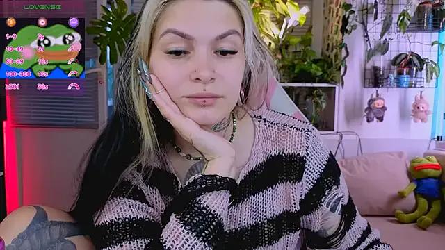 jelya_sg on StripChat