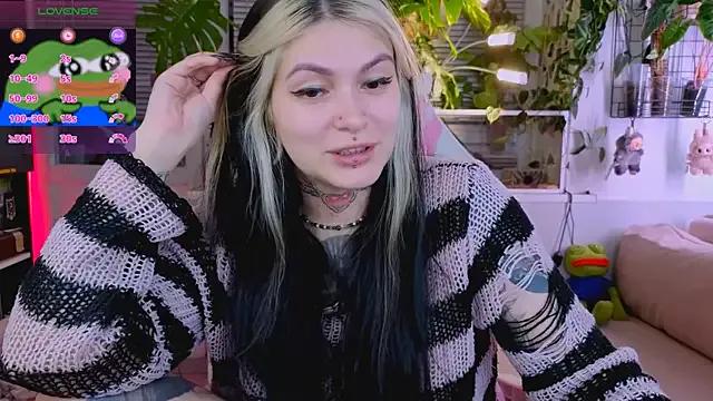 jelya_sg on StripChat