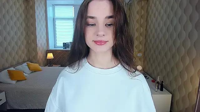 JinnyMcie on StripChat 