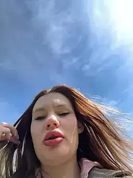 justmilaa on StripChat