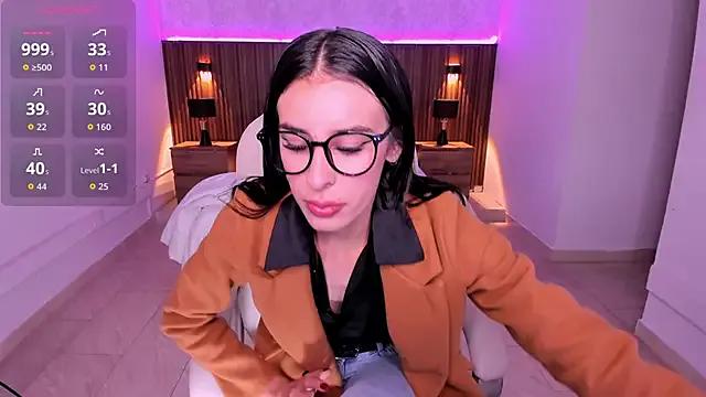 karlaa_james on StripChat